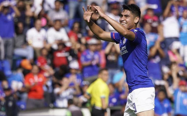 [VIDEO] El gol de Felipe Mora en la victoria de Cruz Azul sobre Santos Laguna