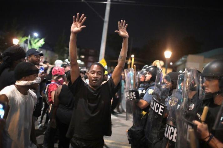 EEUU: Siguen las protestas en St. Louis por absolución de un policía
