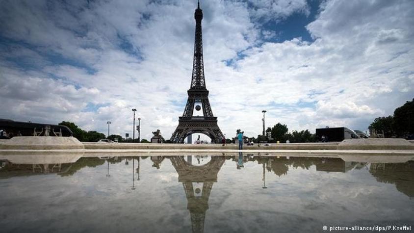 Francia construirá un nuevo sistema para proteger a la Torre Eiffel del terrorismo