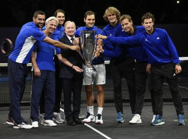 Roger Federer brinda a Europa el triunfo en la primera edición de la Laver Cup