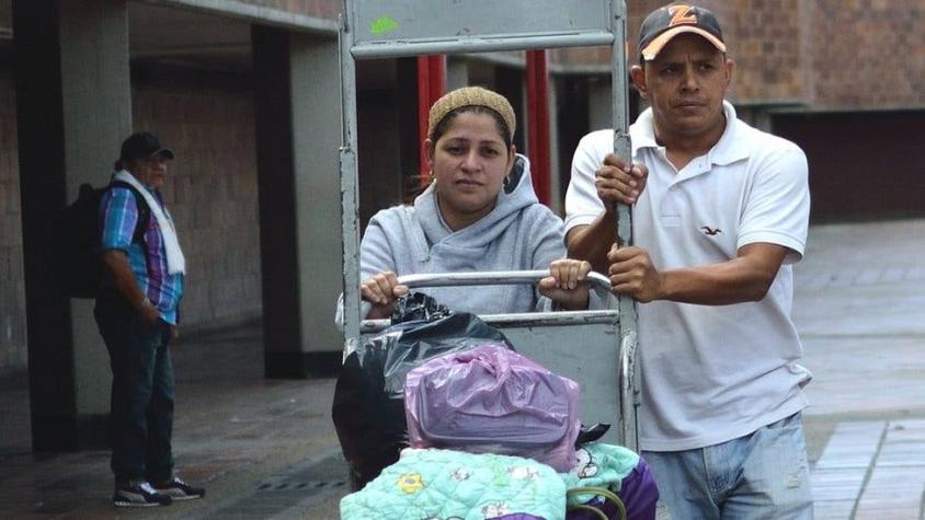 "Se quedó sin mamá y sin papá": la dramática historia de la pareja venezolana que migró a Colombia