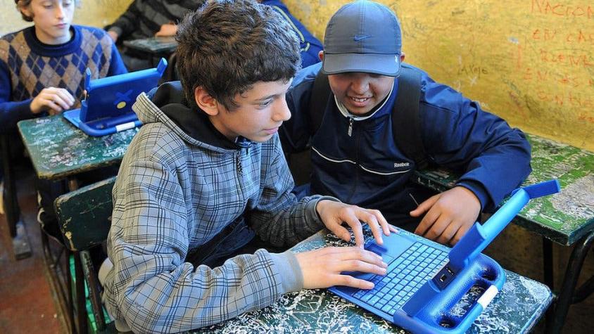 Por qué más de la mitad de los adolescentes latinoamericanos terminan el colegio sin saber leer bien