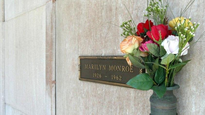 Por qué causa polémica que Hugh Hefner sea enterrado al lado de Marilyn