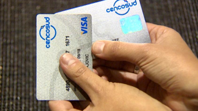 Cencosud planea la venta de sus unidades de tarjetas de crédito en Argentina y Perú