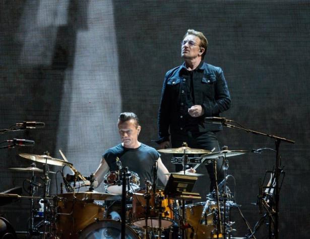 U2 pagará refugios para 2.000 familias afectadas por sismos en México