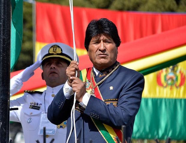 Evo Morales acusa "oferta secreta" de Chile para un corredor marítmo en 1975