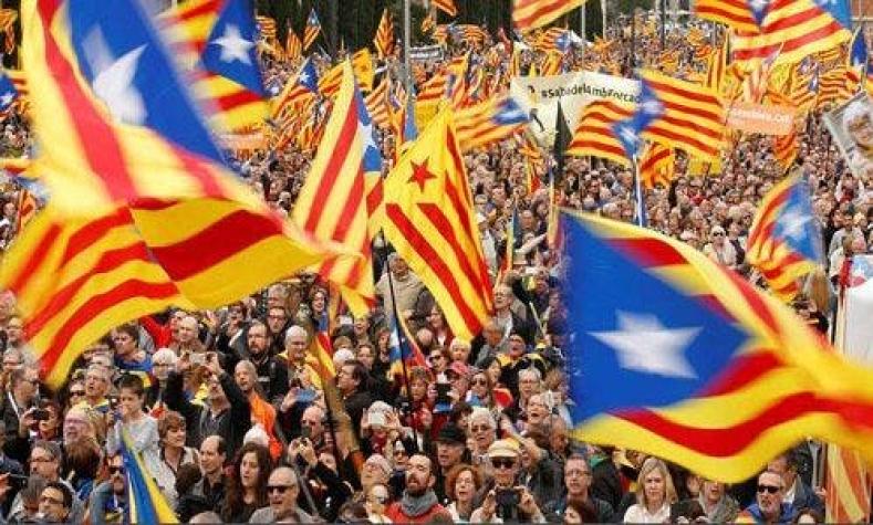 Gobierno catalán anuncia que el "sí" a la independencia ganó con 90% de votos