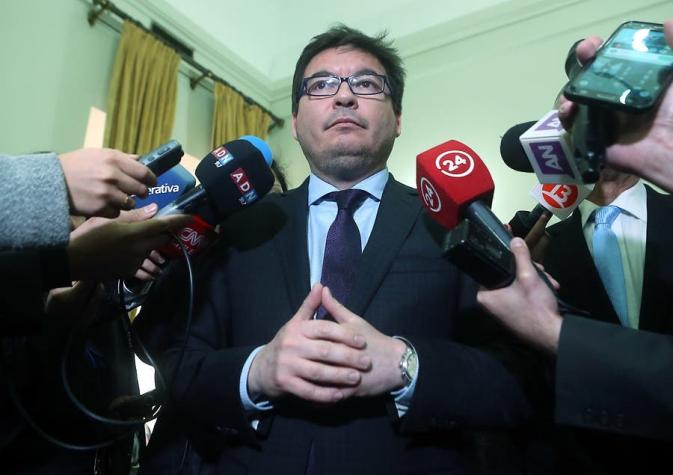 Ministro Barraza tras dichos sobre terrorismo: "En Chile vivimos tranquilamente"