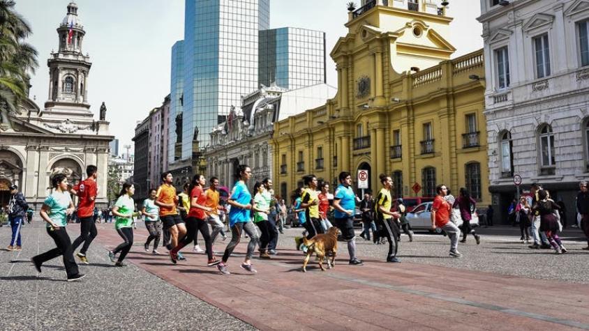 Con respaldo de la Intendencia y la alcaldía dan el “vamos” al Entel Maratón de Santiago 2018