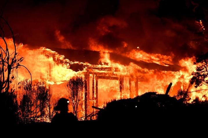 Diez muertos por devastadores incendios en región del vino de California