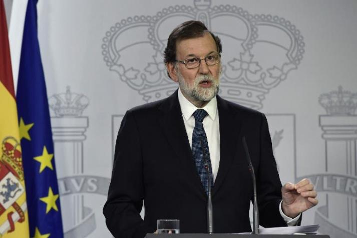Rajoy pide a Puigdemont actuar con "sensatez y equilibrio"