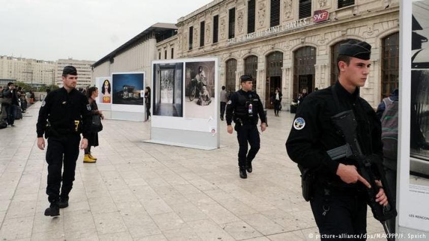 Francia admite error en ataque con cuchillo en Marsella