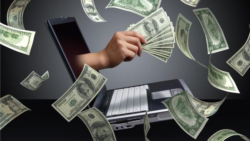 Los hackers que hacen que tu computadora fabrique dinero para otros