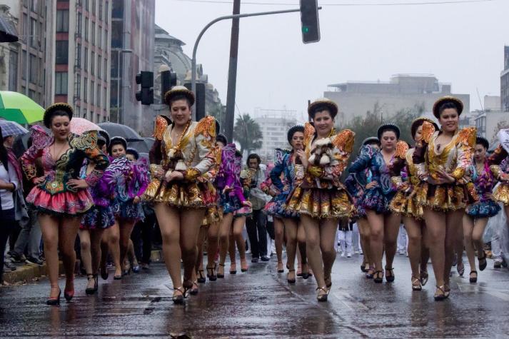 Santiago es Carnaval: Conoce las actividades y desvíos de tránsito para este domingo