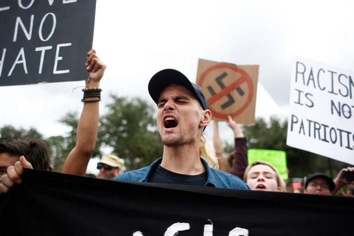Florida en Estado de Emergencia por evento supremacista blanco