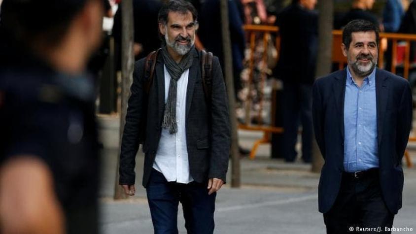 Secesionistas catalanes invitan al retiro masivo de efectivo como forma de protesta