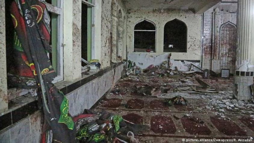 Al menos 59 muertos en dos atentados a mezquitas en Afganistán