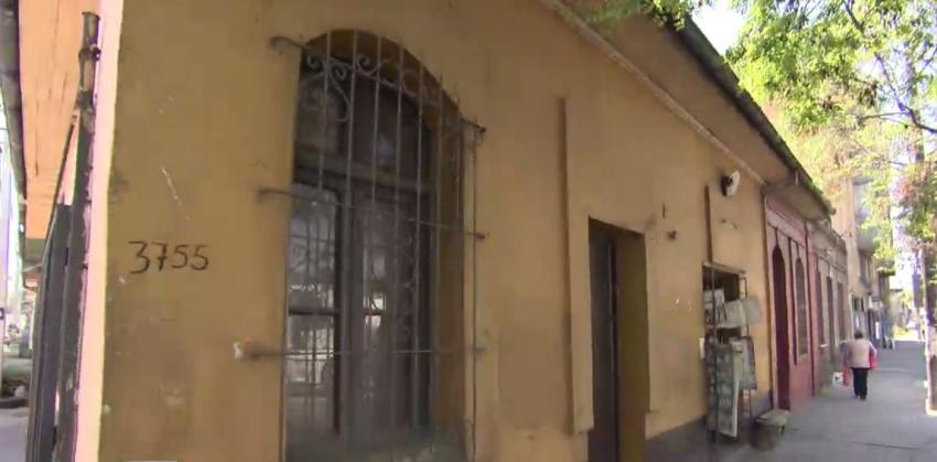 [VIDEO] Recorrido por Santiago: "En mi casa vivió un famoso"