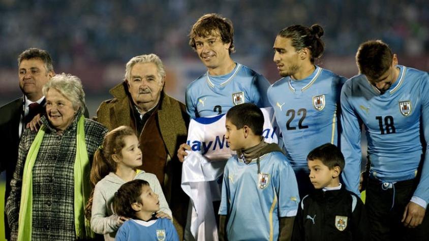 Pepe Mujica se ofrece para resolver paro en Uruguay por conflicto entre futbolistas