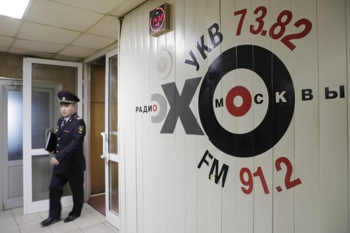 Apuñalan a una periodista rusa de la radio Eco de Moscú