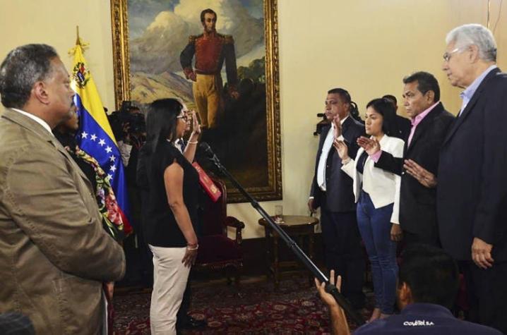 Oposición venezolana se quiebra ante Constituyente y Maduro celebra subordinación