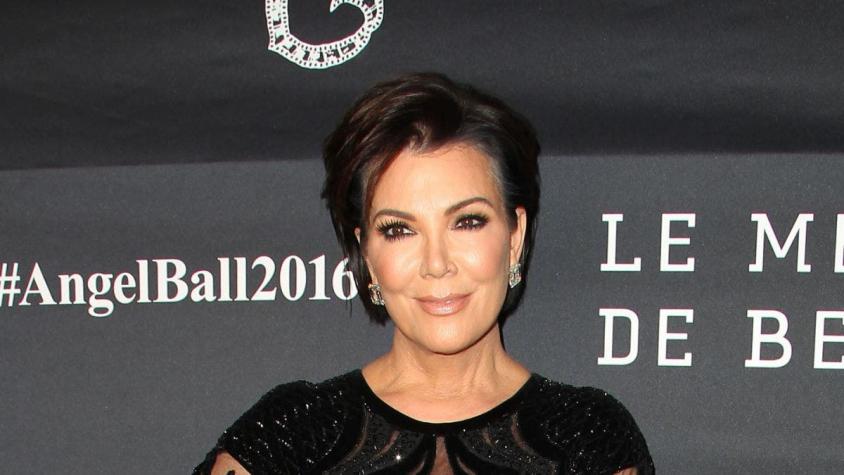 Kris Jenner sigue los pasos de sus hijas y sorprende con radical cambio de look