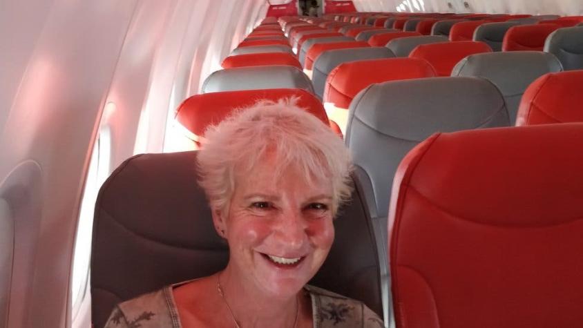 189 asientos para una única pasajera: el inolvidable viaje de una mujer a una isla griega