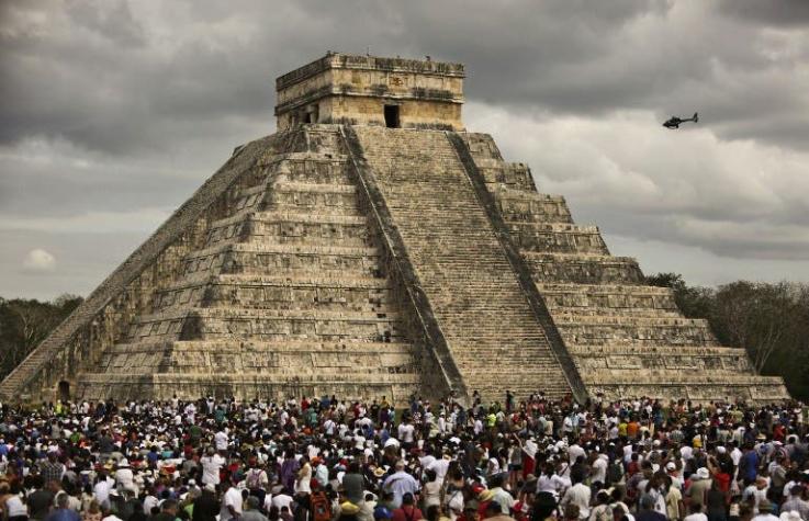 La insólita foto de Chichén Itzá que desató la polémica en México