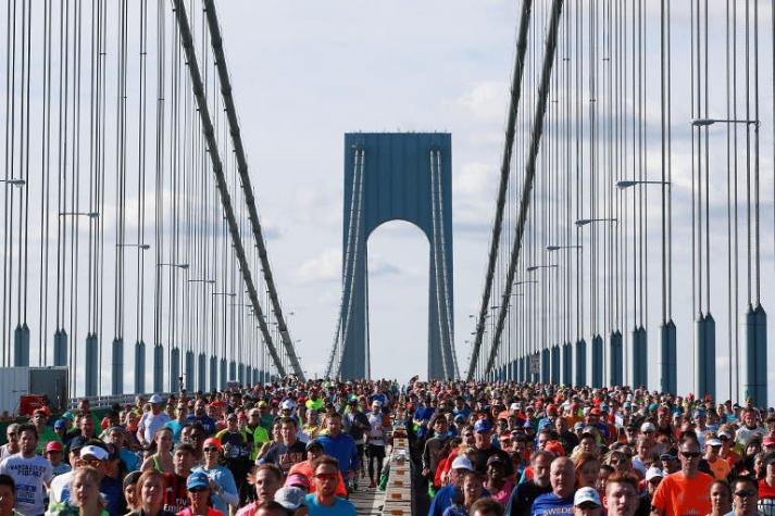 Maratón de Nueva York se realiza bajo estricta seguridad a cinco días después del atentado