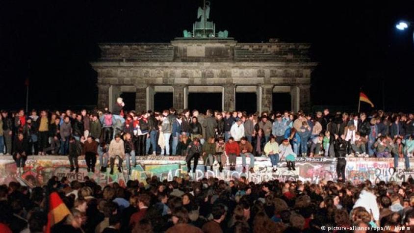 Berlín conmemora los 28 años de la caída del muro
