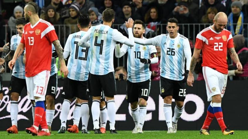 Argentina vence a Rusia en Moscú con pinceladas de talento de Messi y Agüero
