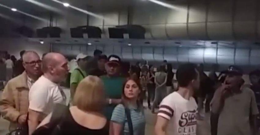 VIDEO | Aerolínea LAW mantiene a 300 personas varadas en Caracas sin poder regresar a Chile