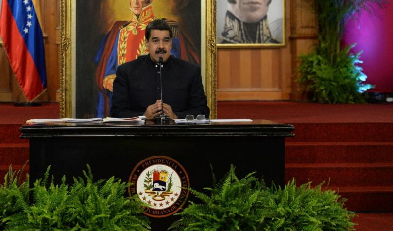 S&P declara la deuda de Venezuela en "default parcial"