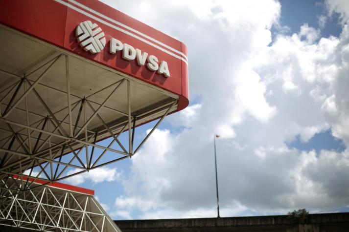 Petrolera venezolana PDVSA es declarada en default parcial
