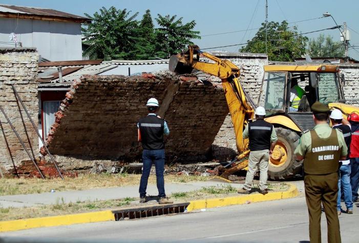Inician los trabajos de demolición del muro divisorio de La Legua