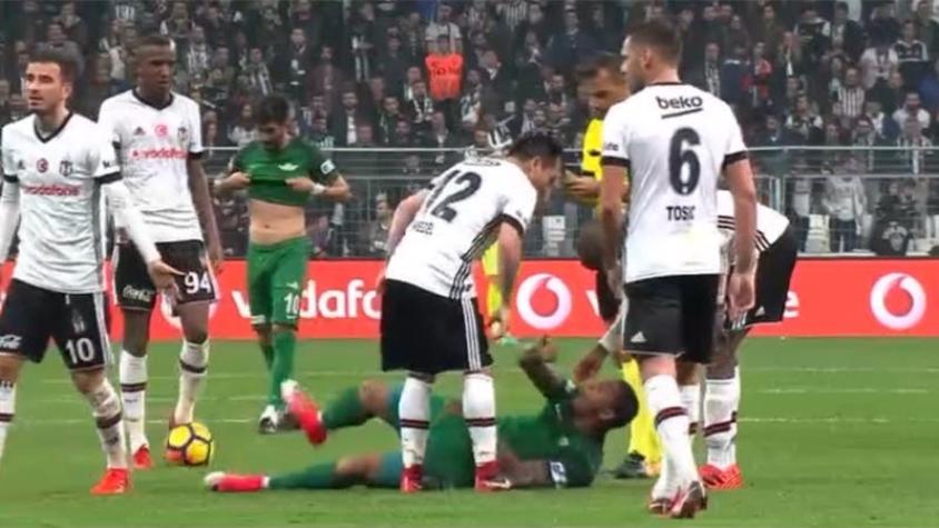 [VIDEO] La agresión contra Gary Medel en empate del Besiktas por la Süper Lig