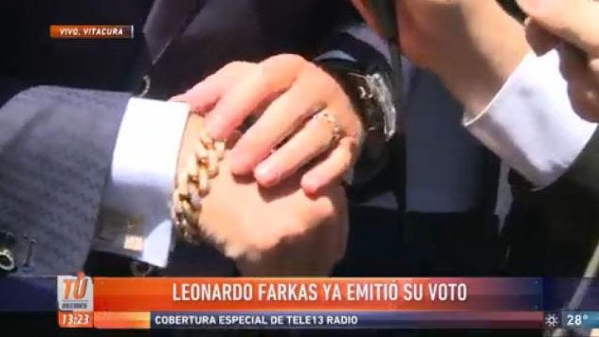[VIDEO] Oro rosado y diamantes: la glamorosa pulsera con que Farkas fue a votar