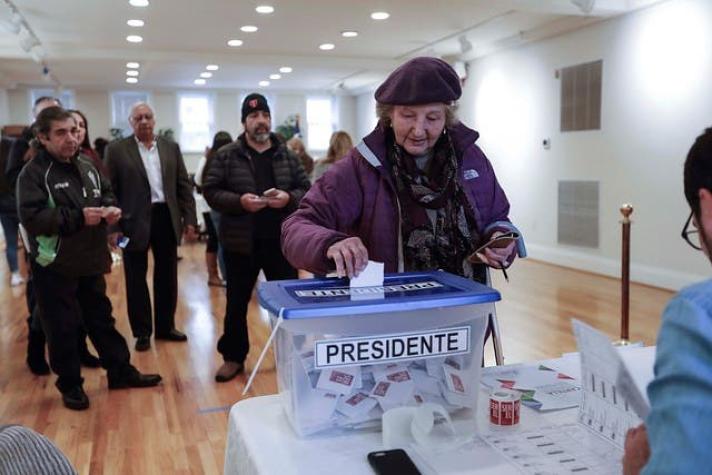 Las cifras y curiosidades que dejó el debut del voto chileno en el exterior