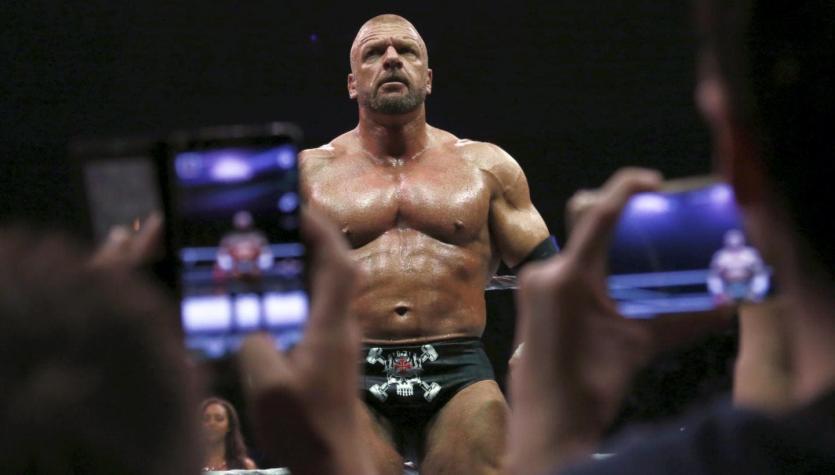 [VIDEO] Game over: el chascarro de Triple H tras ganar en Survivor Series
