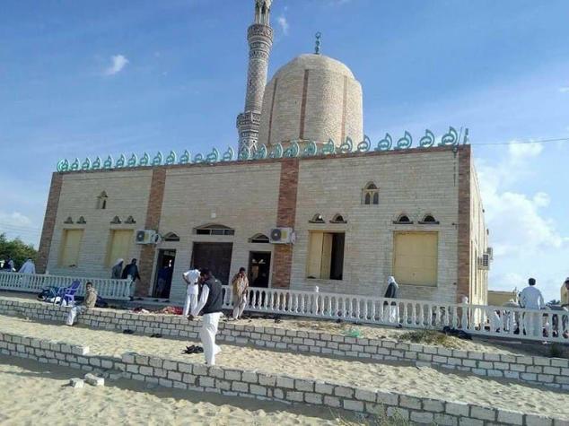 Sube a 235 el balance de muertos del ataque contra una mezquita en el Sinaí egipcio