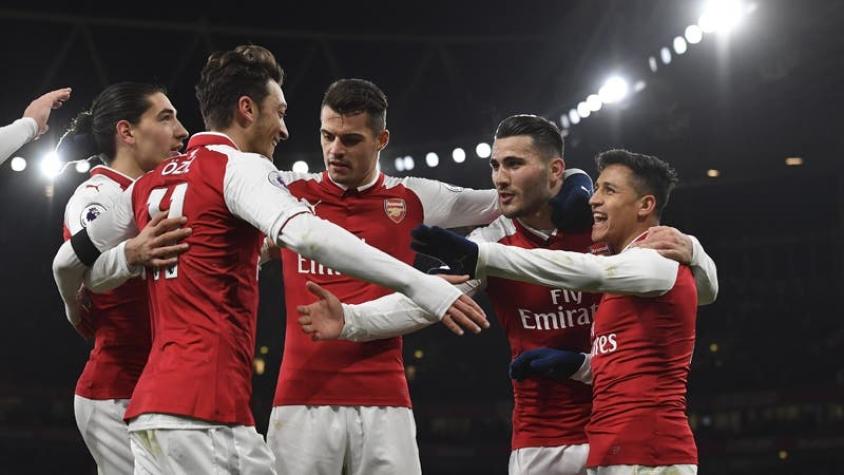 Alexis se luce con un golazo en aplastante victoria del Arsenal por la Premier League