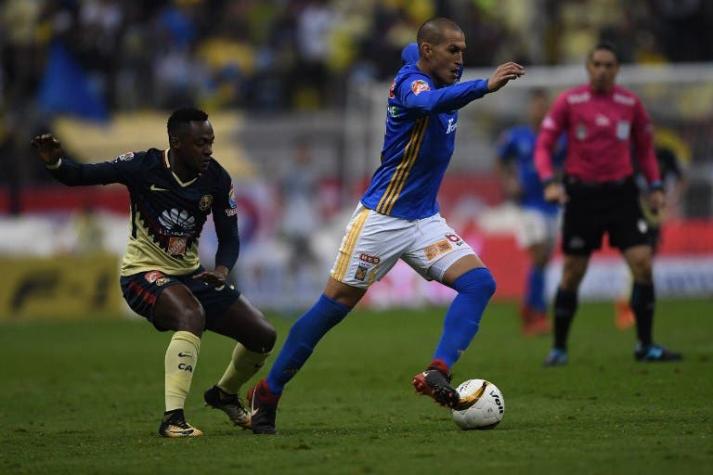 Tigres saca ventaja al América en semifinales del fútbol mexicano con gran participación de Vargas