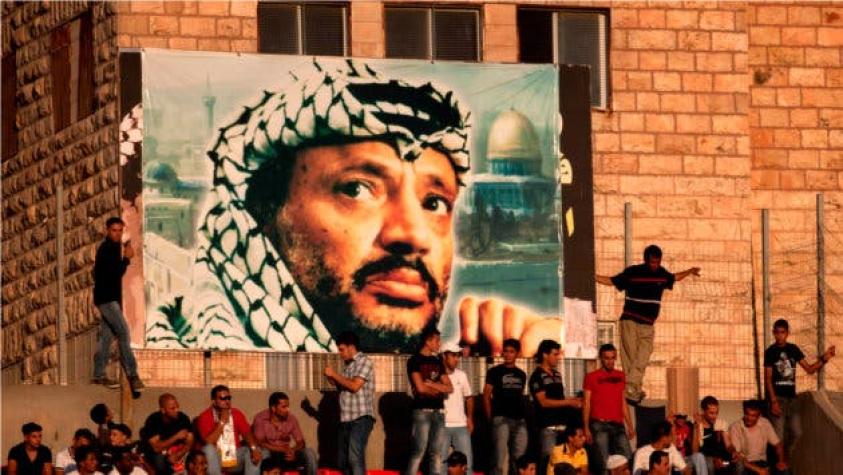 Miles de palestinos conmemoran en Gaza la muerte de Arafat