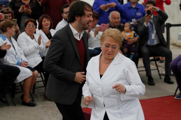 [VIDEO] "Un año más": La animada cumbia que bailaron Bachelet y Sharp