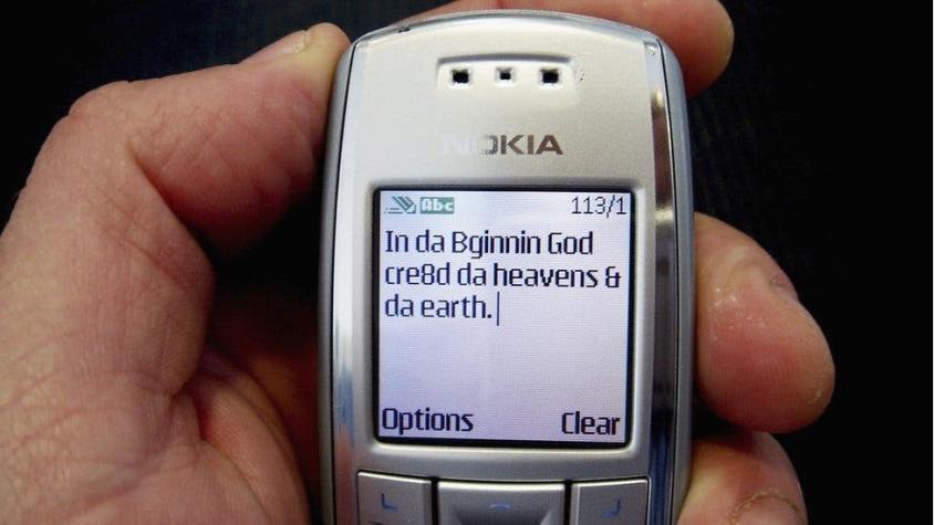 Cómo se logró enviar el primer mensaje de texto en la historia hace 25 años