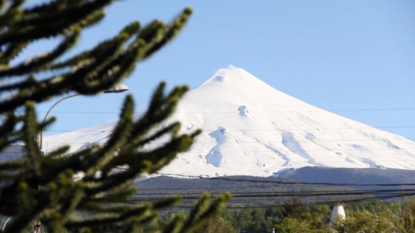 [VIDEO] Volcán Villarica: peligrosa maniobra de turistas en cráter