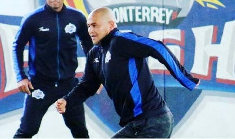 “Chupete” Suazo es invitado para jugar la liga americana de fútbol rápido por Monterrey Flash