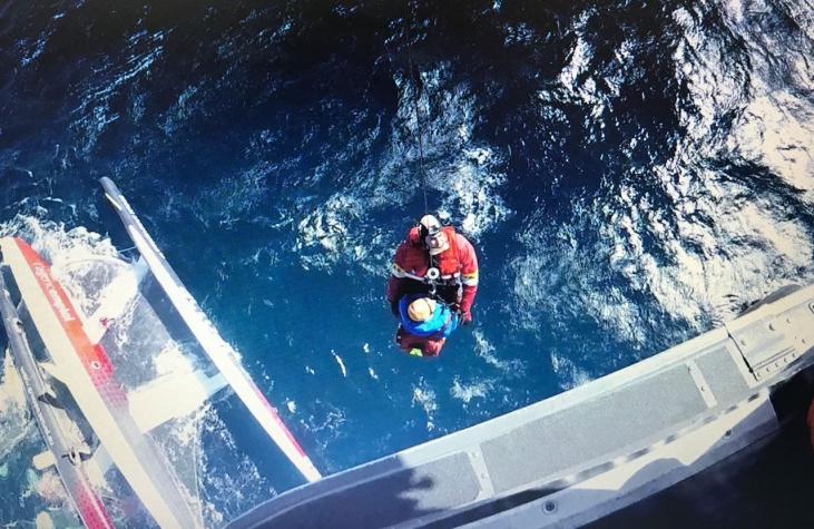 [VIDEO] El rescate del velerista francés que naufragó en el Cabo de Hornos