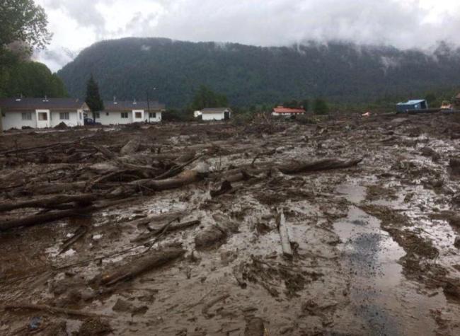 Desprendimiento de glaciar causó el aluvión en Villa Santa Lucía