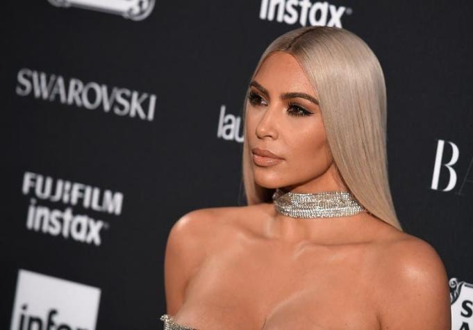 Kim Kardashian ataca por Twitter a ex esposo de una de sus hermanas